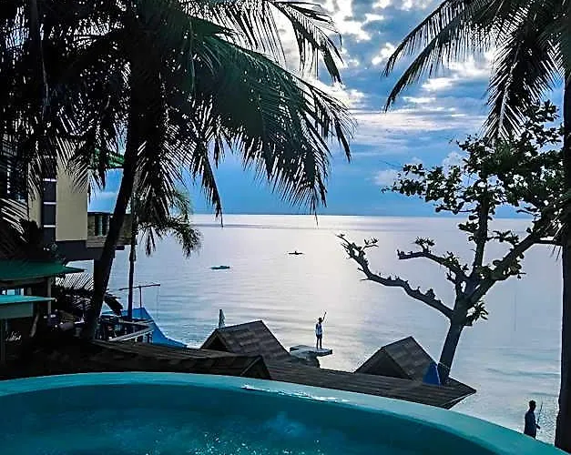 Hotel Seafari Oslob