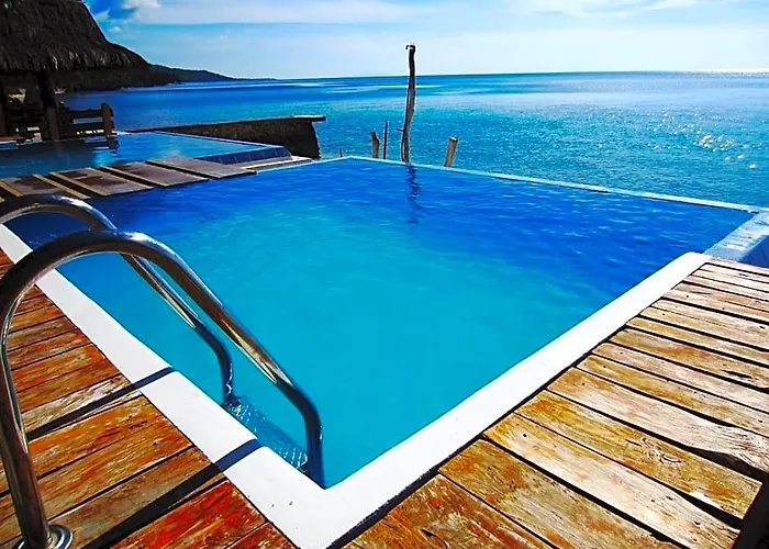 Seafari Oslob 3*