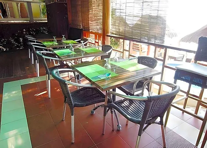 Seafari Oslob Hotel 3*