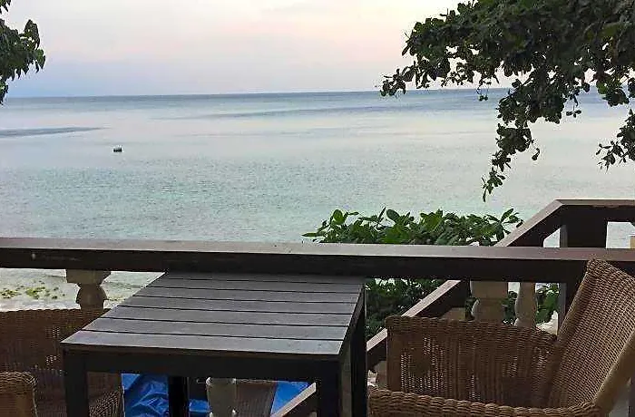 Hotel Seafari Oslob 3*